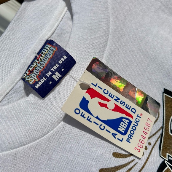 💥SOLD💥 NWT Vintage 1993 Chicago Bulls 🏀 NBA Finals tee shirt Spectator - Picture 3 of 16